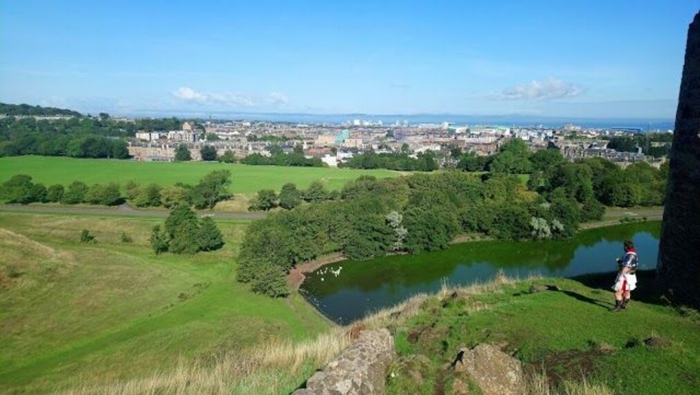 Hike to Arthur_s Seat-5